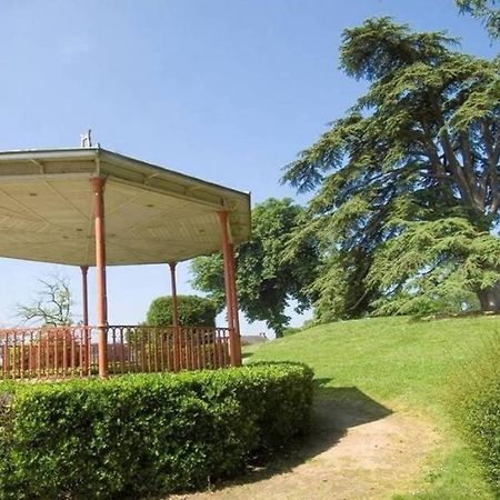 Number 22 - Le Dorat - Apartment 3 With Garden & Free Parking Экстерьер фото