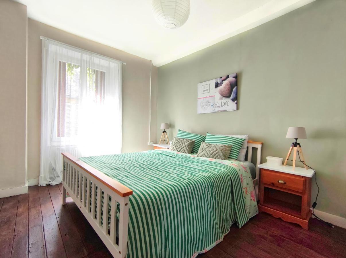 Number 22 - Le Dorat - Apartment 3 With Garden & Free Parking Экстерьер фото